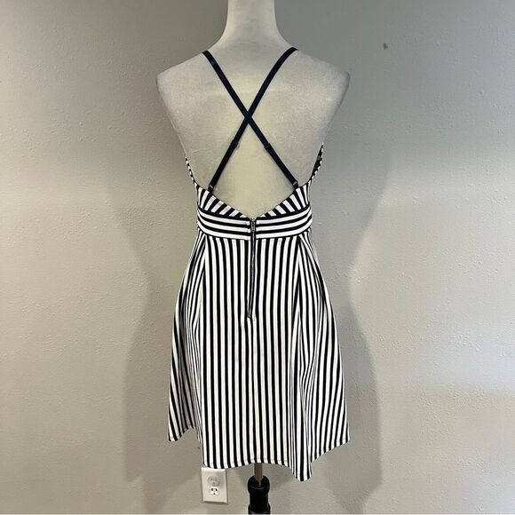 Soprano junior Striped halter Dress Skater Style size junior large - Picture 5 of 12